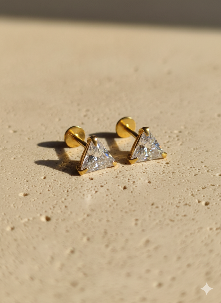 Triangle Stud (Gold Screw)